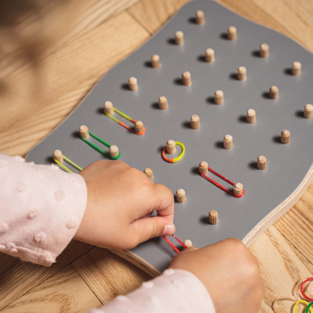 Montessori Geoboard for kids with rubber bands